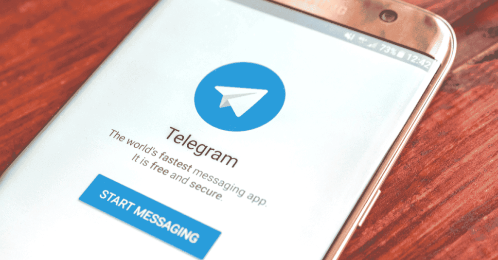 如何操作在Telegram中退出或解散群聊？